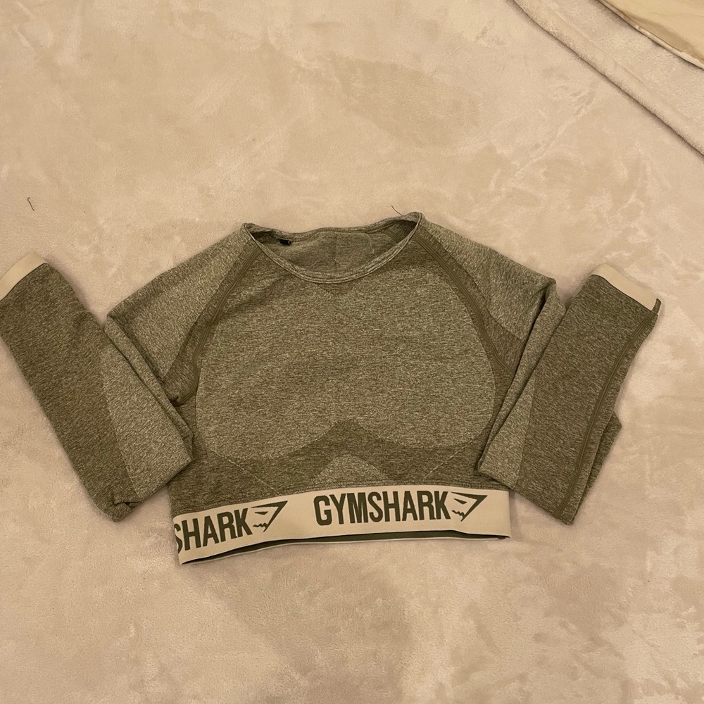 Gymshark long sleeve crop
